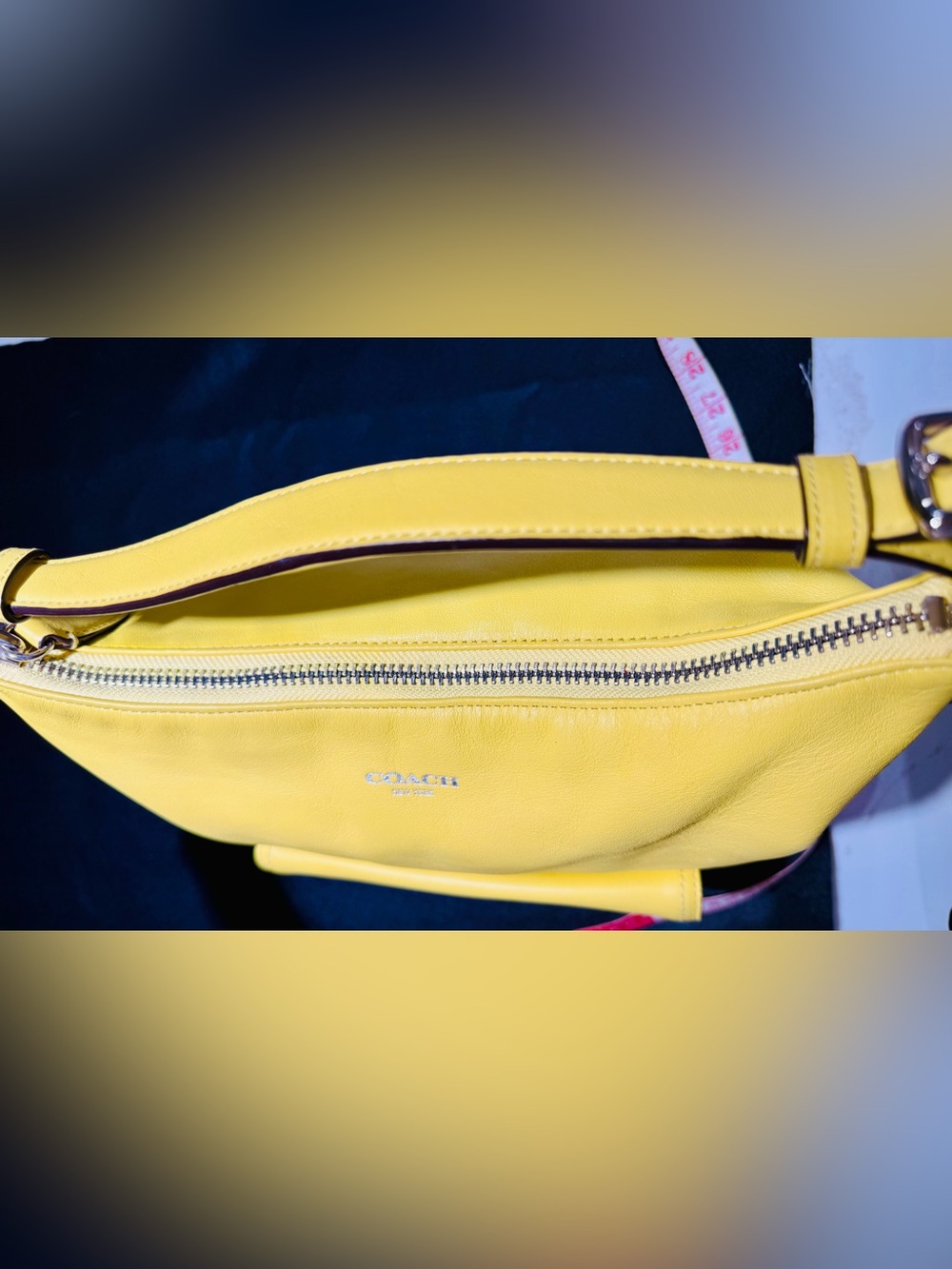 COACH Legacy Leather
Courtenay Hobo Shoulder bag, turnlock 22381 Yellow - Picture 13 of 15